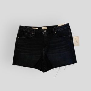 Universal Thread Women’s High-Rise Midi Shorts Black 16 | 4” NWT